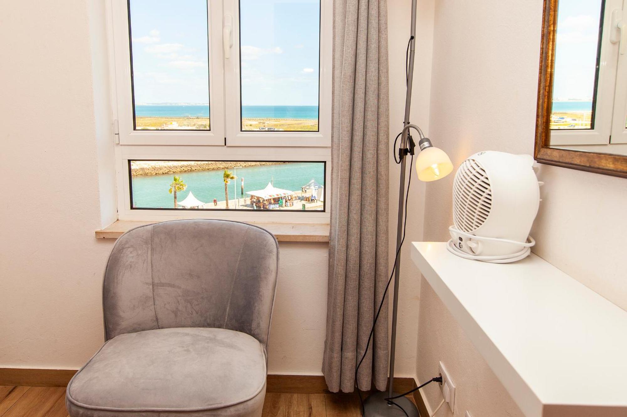 A38 - Rising Sun Top-Floor Flat Lagos Bagian luar foto