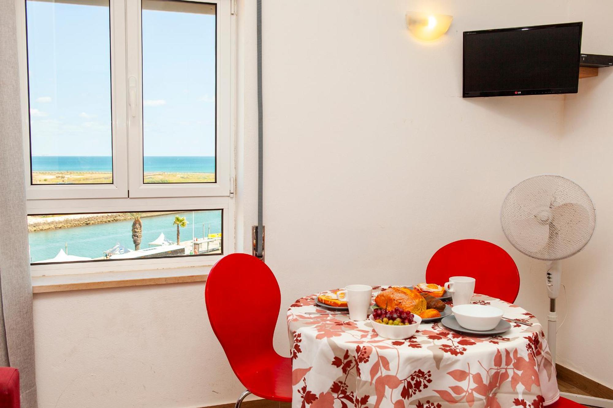 A38 - Rising Sun Top-Floor Flat Lagos Bagian luar foto