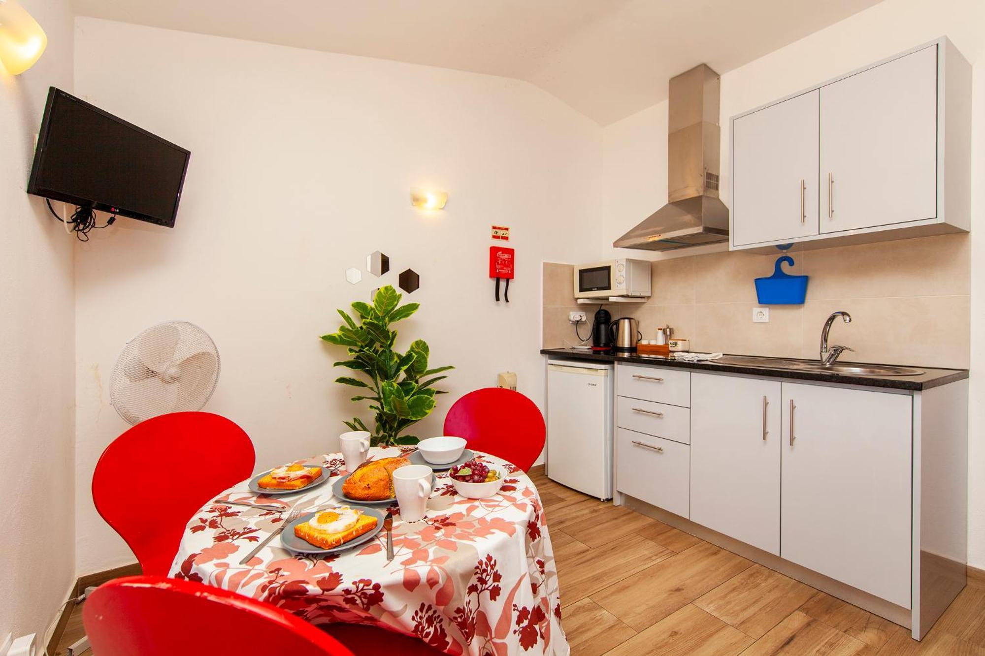A38 - Rising Sun Top-Floor Flat Lagos Bagian luar foto