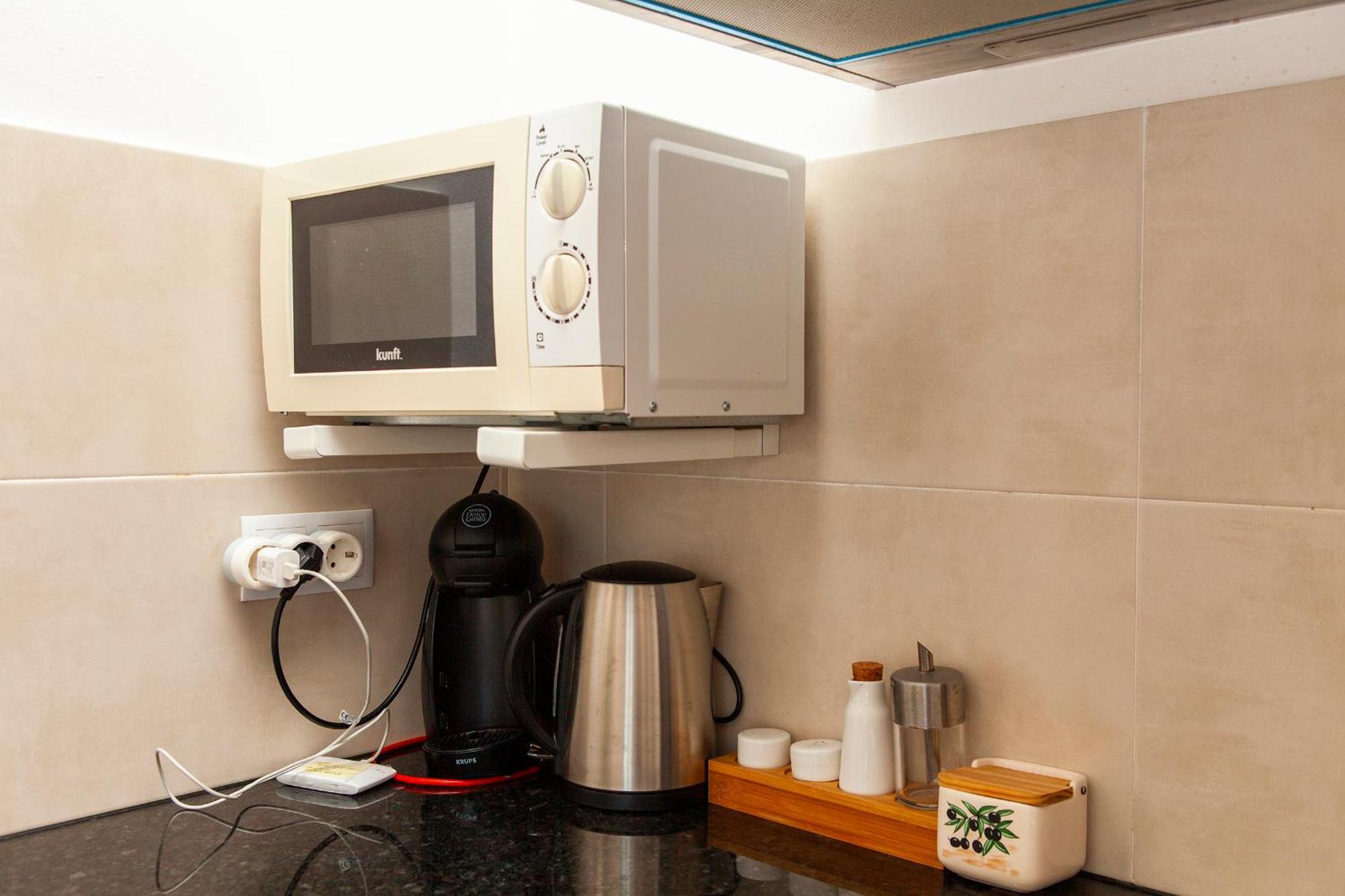 A38 - Rising Sun Top-Floor Flat Lagos Bagian luar foto