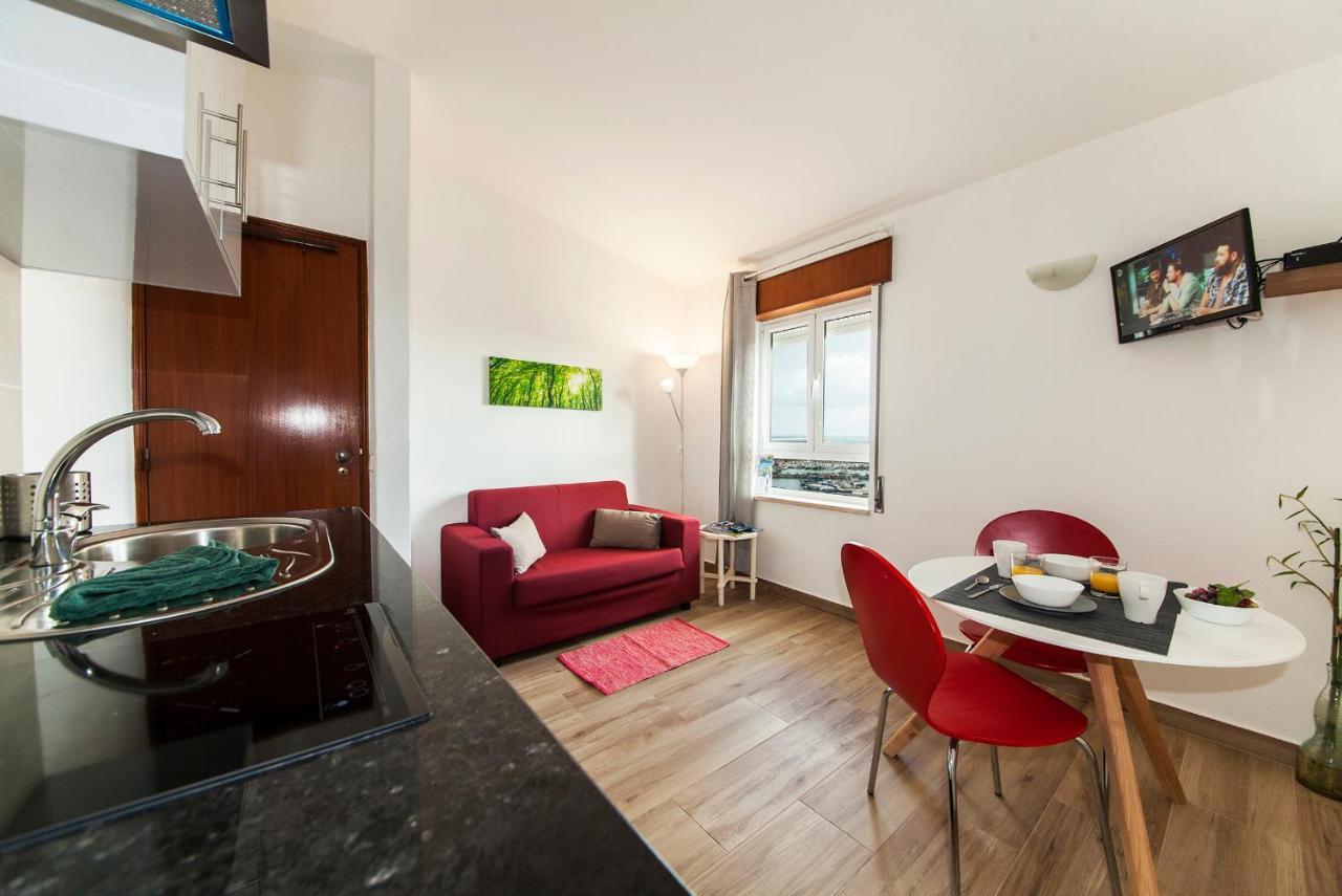 A38 - Rising Sun Top-Floor Flat Lagos Bagian luar foto